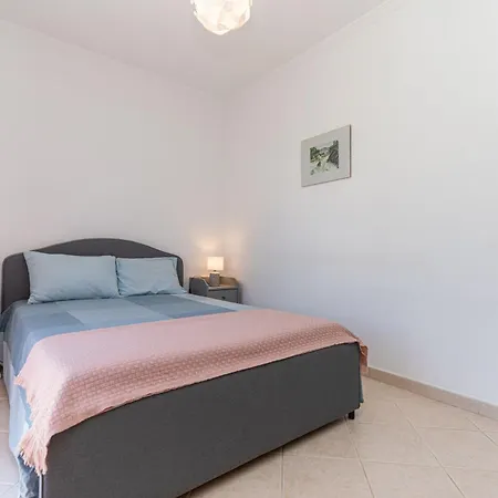 Apartment Alfarrobeira-with Superb Sun Terrace Tavira